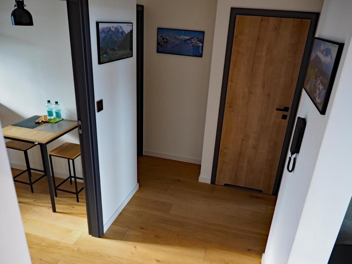 Debina Z Widokiem Poznań Exterior foto